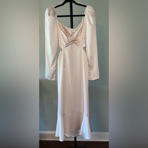 Astr the label pearl lainie dress NWT | size medium - Picture 1 of 9